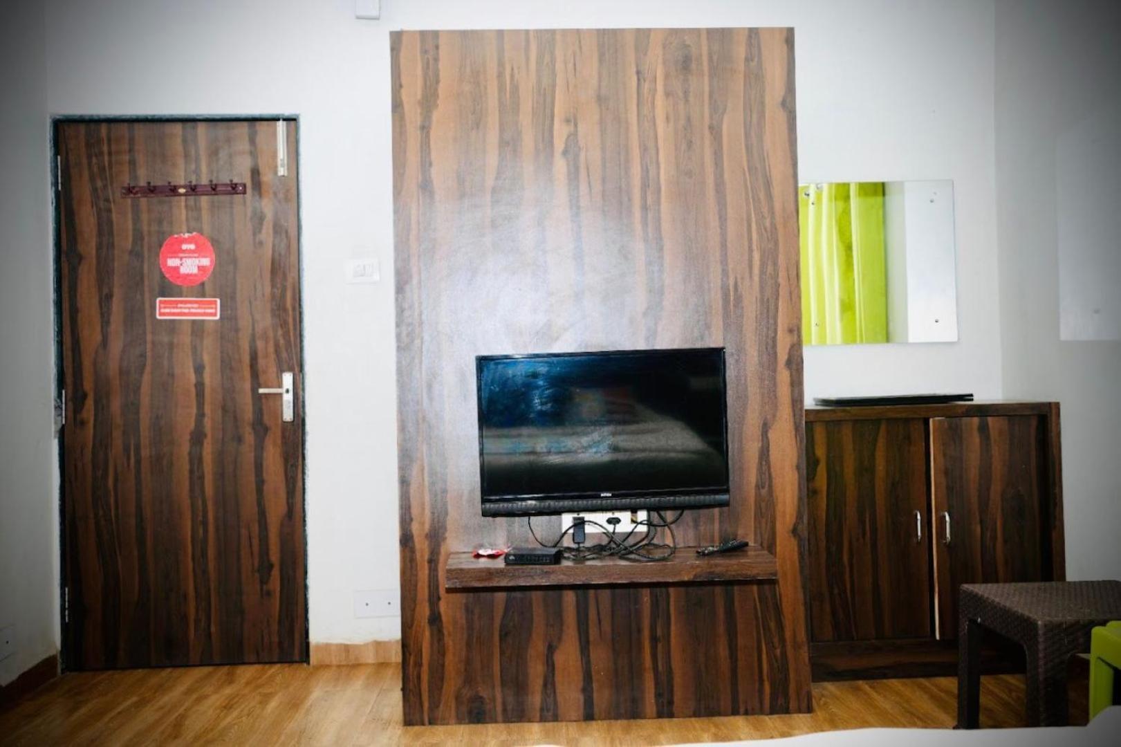 Karla Retreat Karla Hotel Kārli Екстериор снимка